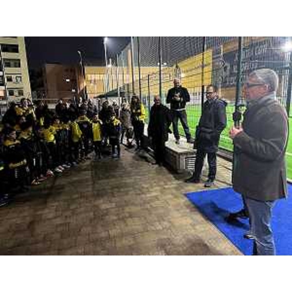 L'assessore regionale Pierpaolo Roberti saluta i ragazzi della Sant'Ignazio Calcio - L'assessore regionale Pierpaolo Roberti saluta i ragazzi della Sant'Ignazio Calcio