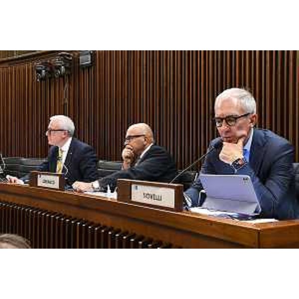 Da destra: Roberto Novelli, Michele Lobianco e Andrea Cabibbo (FI) - Da destra: Roberto Novelli, Michele Lobianco e Andrea Cabibbo (FI)