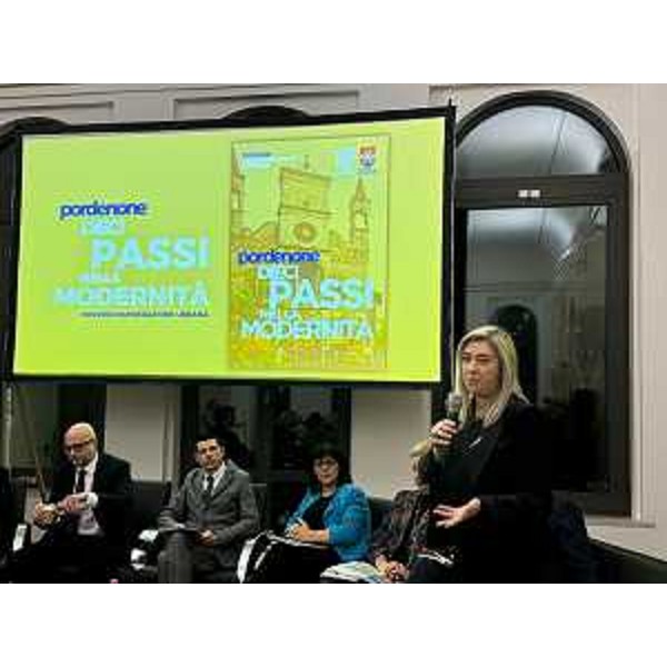 L'intervento dell'assessore Amirante al convegno tenutosi a Pordenone - L'intervento dell'assessore Amirante al convegno tenutosi a Pordenone