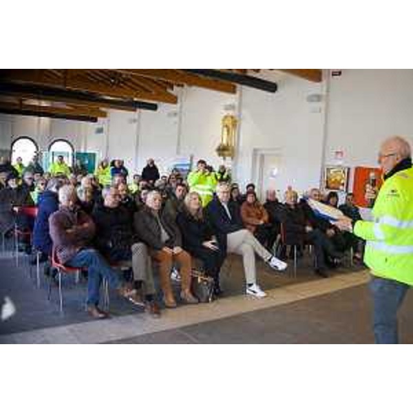 La Pescheria Vecchia di Marano Lagunare durante l'evento; seduto al centro, il presidente del Cr Fvg,Mauro Bordin - La Pescheria Vecchia di Marano Lagunare durante l'evento; seduto al centro, il presidente del Cr Fvg,Mauro Bordin