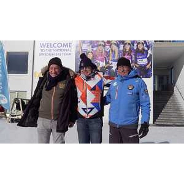 Lassessore regionale alle Attività produttive e Turismo, Sergio Emidio Bini, con i sindaci di Sutrio, Mattia Manlio, e Ravascletto, Ermes De Crignis. - Lassessore regionale alle Attività produttive e Turismo, Sergio Emidio Bini, con i sindaci di Sutrio, Mattia Manlio, e Ravascletto, Ermes De Crignis.