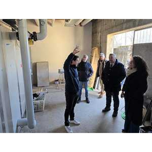 Ancora un momento della visista al PalaBigot di Gorizia da parte del consigliere regionale Diego Bernardis (Fp), accanto all'assessore comunale Sarah Filisetti - Ancora un momento della visista al PalaBigot di Gorizia da parte del consigliere regionale Diego Bernardis (Fp), accanto all'assessore comunale Sarah Filisetti