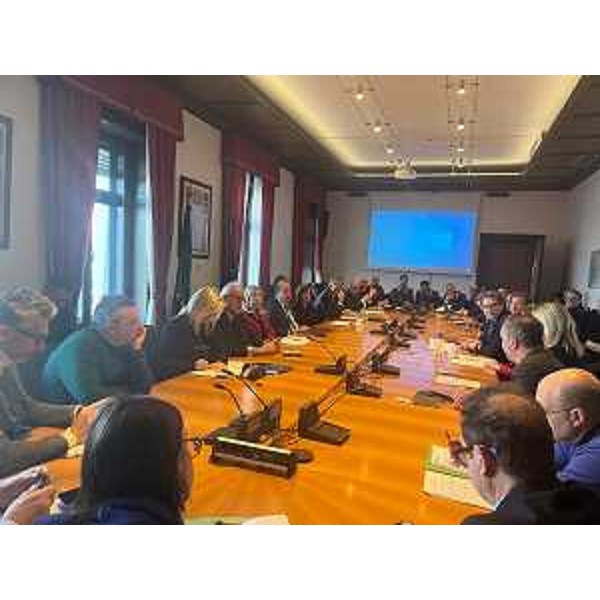 Il tavolo riunitosi oggi in Prefetura a Trieste - Il tavolo riunitosi oggi in Prefetura a Trieste