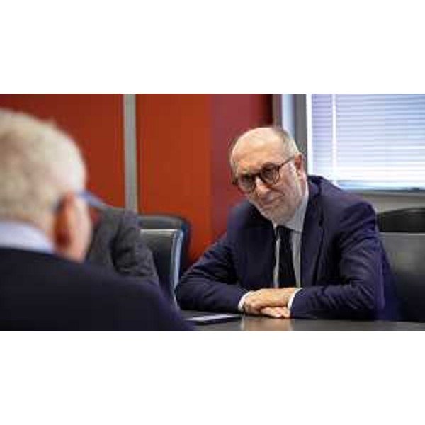 Riccardo Riccardi all'incontro con le associazioni di volontariato nella sede dell'Asfo a Pordenone. - Riccardo Riccardi all'incontro con le associazioni di volontariato nella sede dell'Asfo a Pordenone.