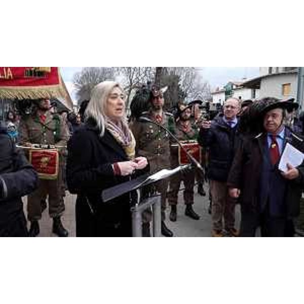 L'assessore Amirante interviene alla cerimonia a Pordenon - L'assessore Amirante interviene alla cerimonia a Pordenon