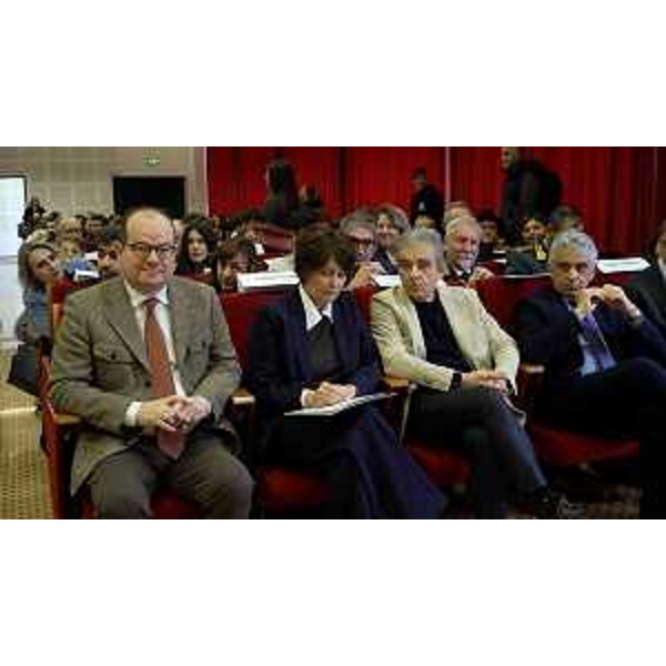 Il vice governatore con delega alla Cultura Mario Anzil e l'assessore regionale all'Istruzione e formazione Alessia Rosolen all'inaugurazione dell'anno accademico dell'Accademia di Belle arti "Tiepolo" - Il vice governatore con delega alla Cultura Mario Anzil e l'assessore regionale all'Istruzione e formazione Alessia Rosolen all'inaugurazione dell'anno accademico dell'Accademia di Belle arti "Tiepolo"