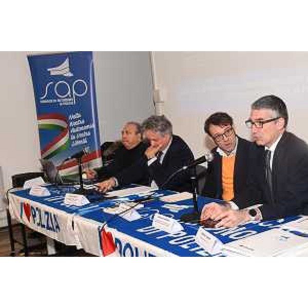 L'assessore regionale Pierpaolo Roberti al congresso provinciale Sap di Trieste - L'assessore regionale Pierpaolo Roberti al congresso provinciale Sap di Trieste