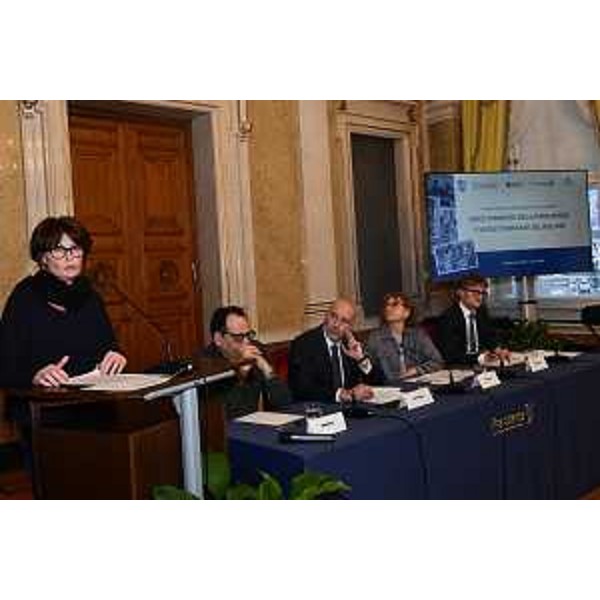 L'assessore regionale al Lavoro Alessia Rosolen in occasione della presentazione del Rapporto annuale Inps sull'invecchiamento della popolazione e le nuove dimensioni del welfare - L'assessore regionale al Lavoro Alessia Rosolen in occasione della presentazione del Rapporto annuale Inps sull'invecchiamento della popolazione e le nuove dimensioni del welfare