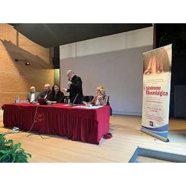 L'assessore Riccardo Riccardi a Palmanova per il convegno sulla fibromialgia - L'assessore Riccardo Riccardi a Palmanova per il convegno sulla fibromialgia