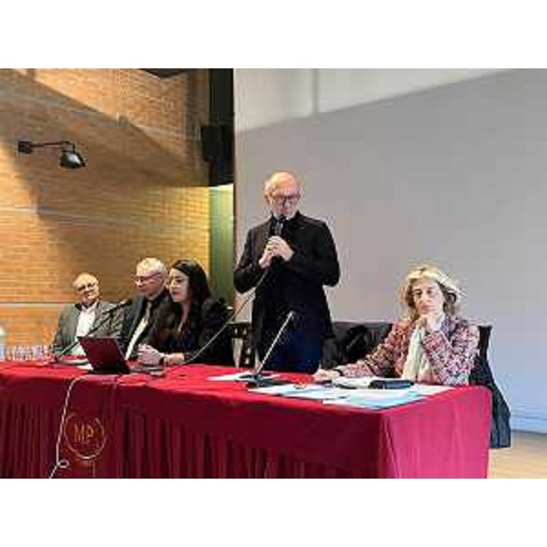 L'assessore Riccardo Riccardi a Palmanova per il convegno sulla fibromialgia - L'assessore Riccardo Riccardi a Palmanova per il convegno sulla fibromialgia