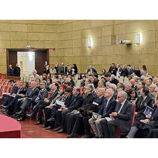 Le autorità presneti alla cerimonia di inaugurazione dellanno giudiziario nellAula magna dellUniversità di Trieste - Le autorità presneti alla cerimonia di inaugurazione dellanno giudiziario nellAula magna dellUniversità di Trieste
