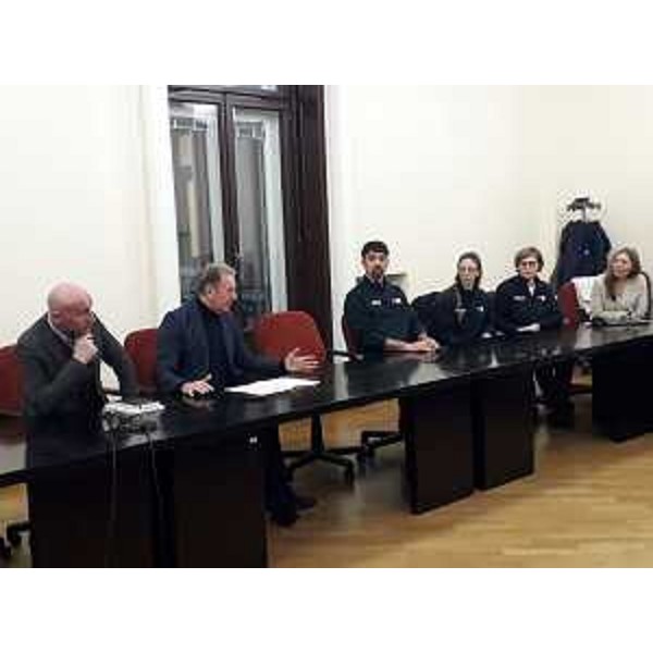 Lassessore alla Difesa dellAmbiente Fabio Scoccimarro alla presentazione della campagna di registrazione del clima acustico subacqueo nel Golfo di Trieste realizzata da Arpa. - Lassessore alla Difesa dellAmbiente Fabio Scoccimarro alla presentazione della campagna di registrazione del clima acustico subacqueo nel Golfo di Trieste realizzata da Arpa.