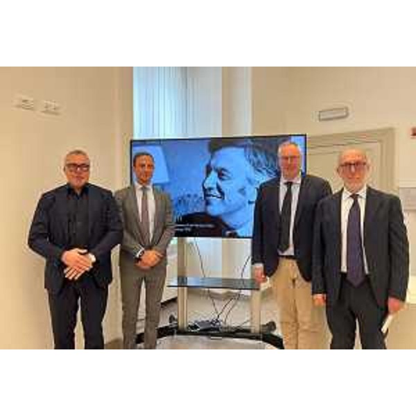 La cerimonia di intitolazione della sala Biasutti nel Palazzo della Giunta regionale. Da destra: l'assessore regionale alla Salute Riccardo Riccardi, il presidente del Cr Fvg, Mauro Bordin, il presidente della Regione Massimiliano Fedriga e l'assessore regionale alle Attività produttive Sergio Emidio Bini - La cerimonia di intitolazione della sala Biasutti nel Palazzo della Giunta regionale. Da destra: l'assessore regionale alla Salute Riccardo Riccardi, il presidente del Cr Fvg, Mauro Bordin, il presidente della Regione Massimiliano Fedriga e l'assessore regionale alle Attività produttive Sergio Emidio Bini