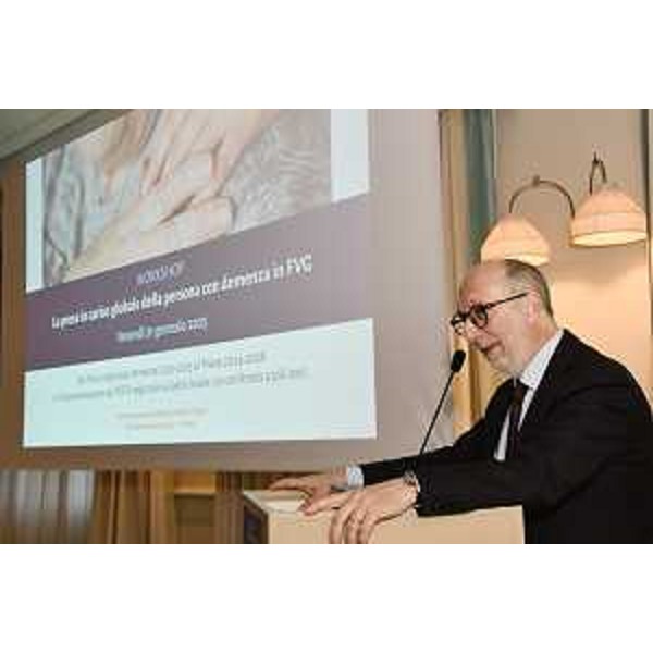 L'assessore Riccardi interviene al convegno "La presa in carico globale della persona con demenza in Fvg" a Trieste - L'assessore Riccardi interviene al convegno "La presa in carico globale della persona con demenza in Fvg" a Trieste 