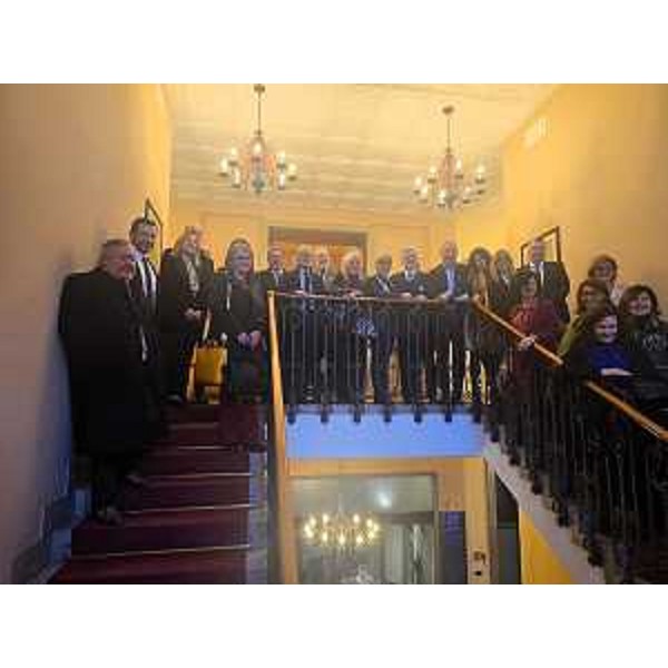 La foto di gruppo al termine della riunione del tavolo di coordinamento. Il consigliere Diego Bernardis (Fp) è il primo da destra nella fila in alto - La foto di gruppo al termine della riunione del tavolo di coordinamento. Il consigliere Diego Bernardis (Fp) è il primo da destra nella fila in alto