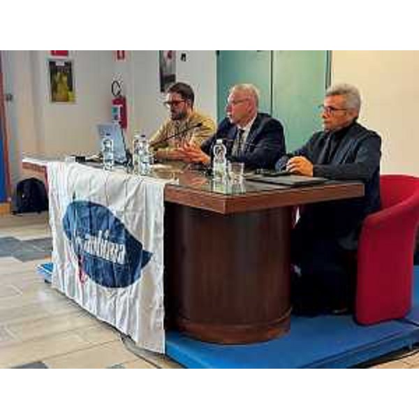 Il presidente del Cr Fvg, Mauro Bordin, durante il suo intervento - Il presidente del Cr Fvg, Mauro Bordin, durante il suo intervento
