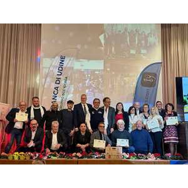 Un momento del Gala del MotoClub Morena - Un momento del Gala del MotoClub Morena