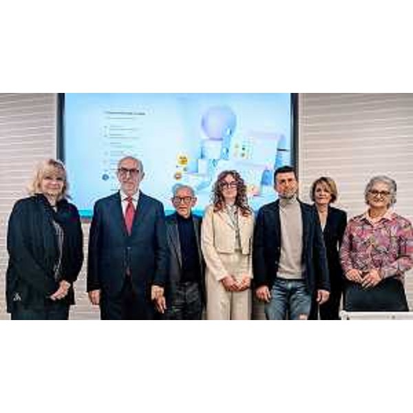 L'assessore Riccardi (secondo da sinistra) - L'assessore Riccardi (secondo da sinistra)