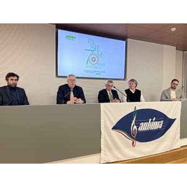 Il presidente del Cr Fvg, Mauro Bordin, alla presentazione degli eventi organizzati da Anbima Fvg per il 70° di Anbima Nazionale - Il presidente del Cr Fvg, Mauro Bordin, alla presentazione degli eventi organizzati da Anbima Fvg per il 70° di Anbima Nazionale