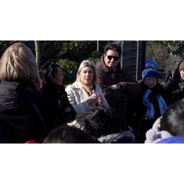 L'assessore regionale alle Infrastrutture e territorio Cristina Amirante (al centro con il cappotto bianco) in occasione dell'inaugurazione del primo lotto della ciclovia di interesse regionale FVG2/d assieme agli assessori dei Comuni di Monfalcone e Ronchi dei legionari Anna Maria Cisint e Gianpaolo Martinelli. - L'assessore regionale alle Infrastrutture e territorio Cristina Amirante (al centro con il cappotto bianco) in occasione dell'inaugurazione del primo lotto della ciclovia di interesse regionale FVG2/d assieme agli assessori dei Comuni di Monfalcone e Ronchi dei legionari Anna Maria Cisint e Gianpaolo Martinelli.