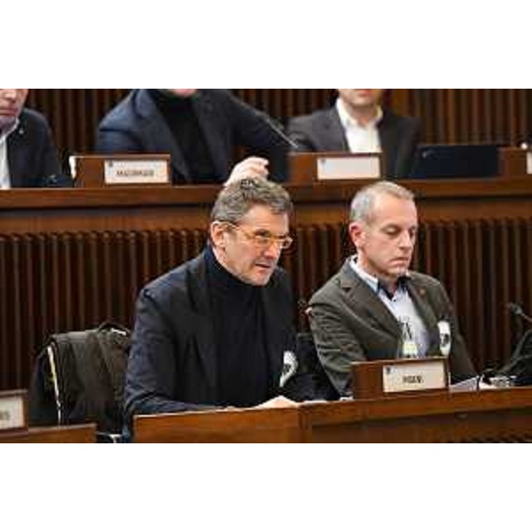 Gli auditi del Comitato " No al polo Logistico " in IVCommissione - Gli auditi del Comitato " No al polo Logistico " in IVCommissione