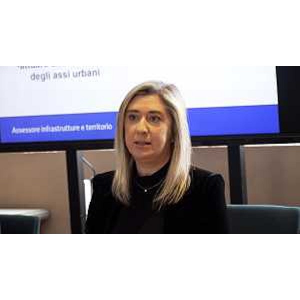 L'assessore regionale Cristina Amirante nel suo intervento nella sede della Regione a Pordenone - L'assessore regionale Cristina Amirante nel suo intervento nella sede della Regione a Pordenone