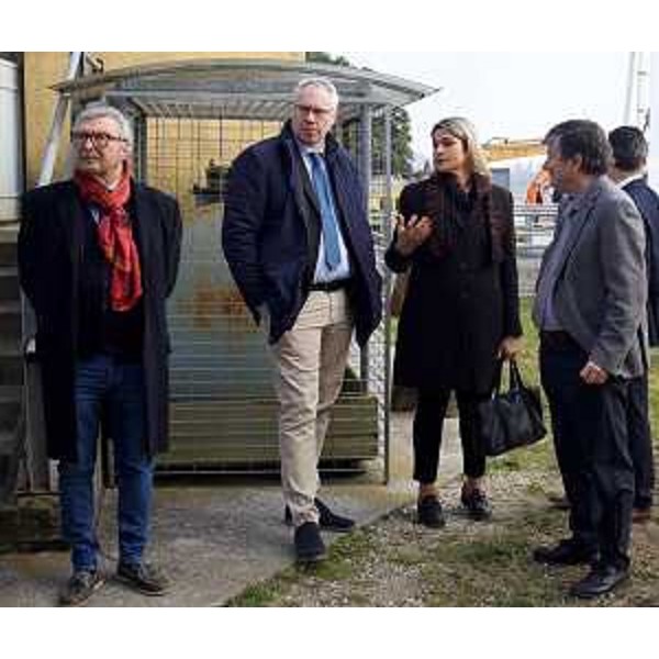 Il presidente Bordin, secondo da sinistra nella foto, durante l'incontro - Il presidente Bordin, secondo da sinistra nella foto, durante l'incontro