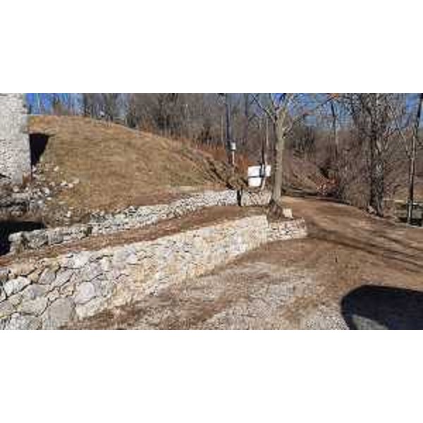 I muri a secco del percorso della Clapadoria Madonna della neve - I muri a secco del percorso della Clapadoria Madonna della neve