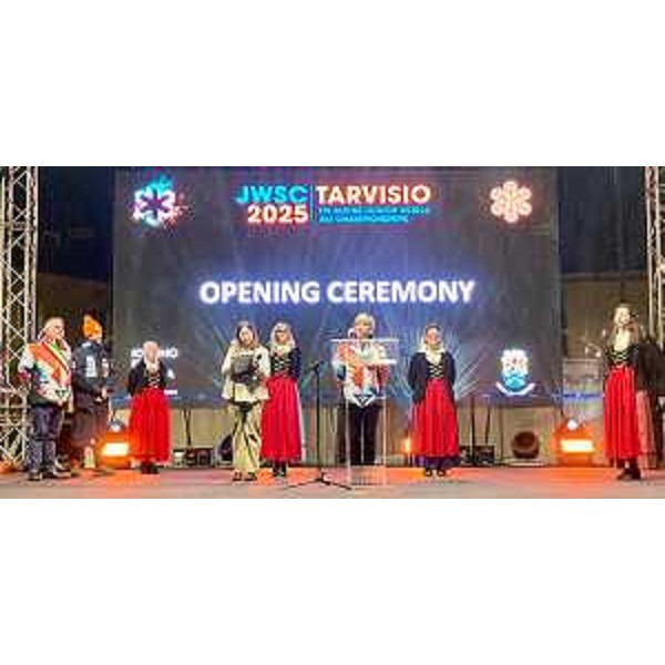 La cerimonia di apertura dei Campionati Mondiali Juniores di Sci Alpino 2025 di Tarvisio (FIS Alpine Junior World Ski) - La cerimonia di apertura dei Campionati Mondiali Juniores di Sci Alpino 2025 di Tarvisio (FIS Alpine Junior World Ski)
