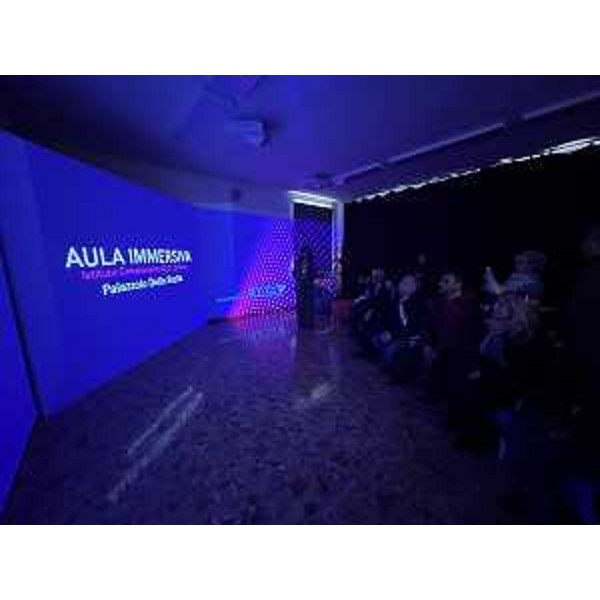 Lassessore regionale allIstruzione e famiglia Alessia Rosolen in occasione della doppia inaugurazione delle aule immersive dellIstituto comprensivo Palazzolo  Rivignano Teor, con sede a Palazzolo dello Stella e dellIstituto comprensivo Luigi Sbaiz a Muzzana del Turgnano, alla quale hanno partecipato, tra gli altri, i sindaci di Palazzolo dello Stella Franco DAltilia, di Muzzana Genziana Buffon, di Rivignano Teor Fabrizio Mattiussi, e il presidente del Consiglio regionale Mauro Bordin. - Lassessore regionale allIstruzione e famiglia Alessia Rosolen in occasione della doppia inaugurazione delle aule immersive dellIstituto comprensivo Palazzolo  Rivignano Teor, con sede a Palazzolo dello Stella e dellIstituto comprensivo Luigi Sbaiz a Muzzana del Turgnano, alla quale hanno partecipato, tra gli altri, i sindaci di Palazzolo dello Stella Franco DAltilia, di Muzzana Genziana Buffon, di Rivignano Teor Fabrizio Mattiussi, e il presidente del Consiglio regionale Mauro Bordin.