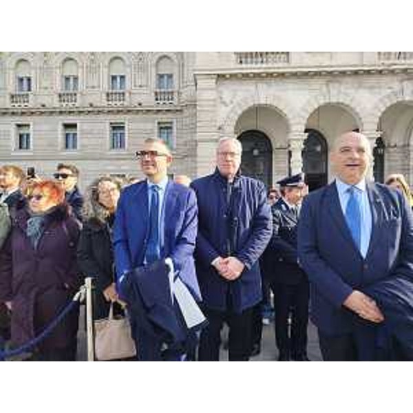 L'assessore regionale alla Sicurezza, Pierpaolo Roberti, il presidente del Cr, Mauro Bordin, e il sindaco di Trieste, Roberto Di Piazza - L'assessore regionale alla Sicurezza, Pierpaolo Roberti, il presidente del Cr, Mauro Bordin, e il sindaco di Trieste, Roberto Di Piazza