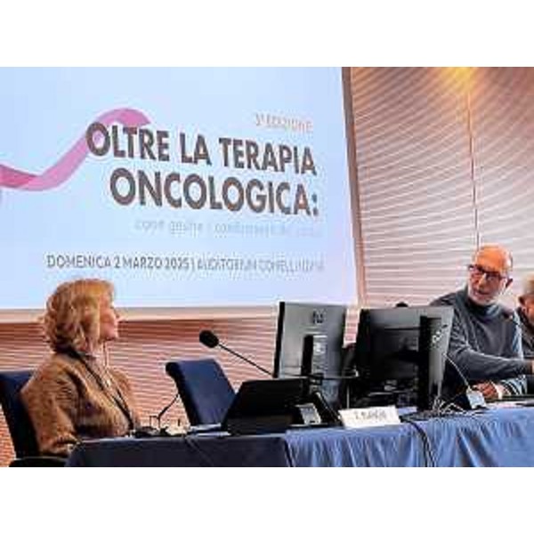 L'assessore Riccardi interviene a Udine nell'auditorium Comelli - L'assessore Riccardi interviene a Udine nell'auditorium Comelli