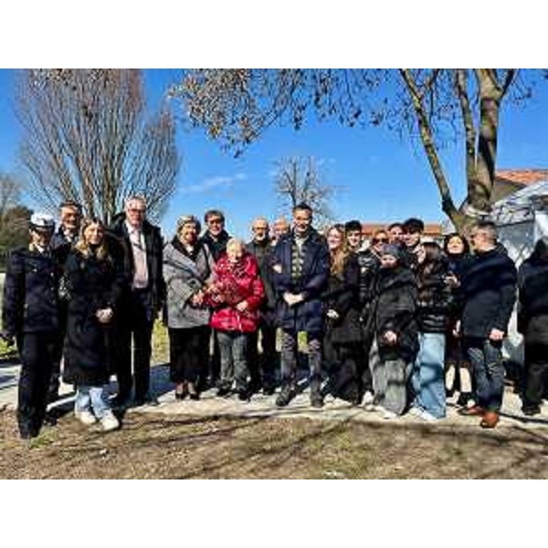 Un momento della cerimonia in ricordo di Giacomo Perosa, a Latisanotta (Latisana) - Un momento della cerimonia in ricordo di Giacomo Perosa, a Latisanotta (Latisana)