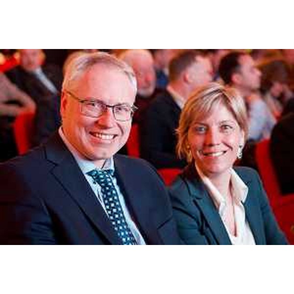 Il presidente del Cr, Mauro Bordin con l'assessore regionale Barbara Zilli. - Il presidente del Cr, Mauro Bordin con l'assessore regionale Barbara Zilli.