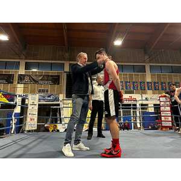 L'assessore regionale Fabio Scoccimarro ad Aquilinia Boxe - L'assessore regionale Fabio Scoccimarro ad Aquilinia Boxe