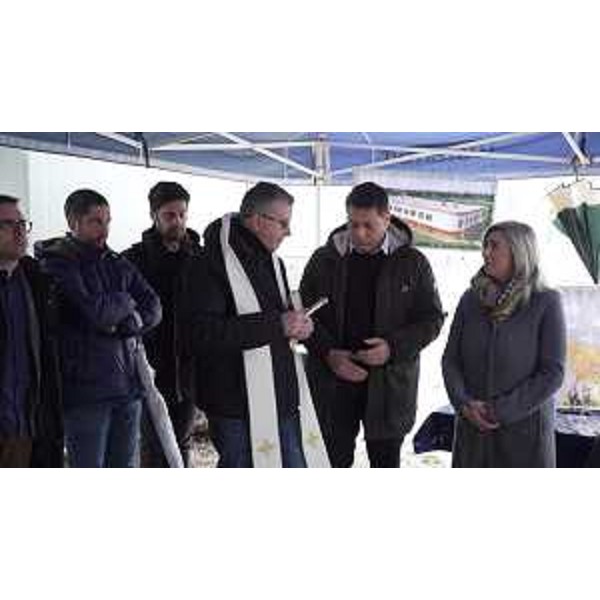 L'assessore regionale Cristina Amirante, a destra, all'avvio dei lavori di costruzione della nuova scuola di Aviano - L'assessore regionale Cristina Amirante, a destra, all'avvio dei lavori di costruzione della nuova scuola di Aviano