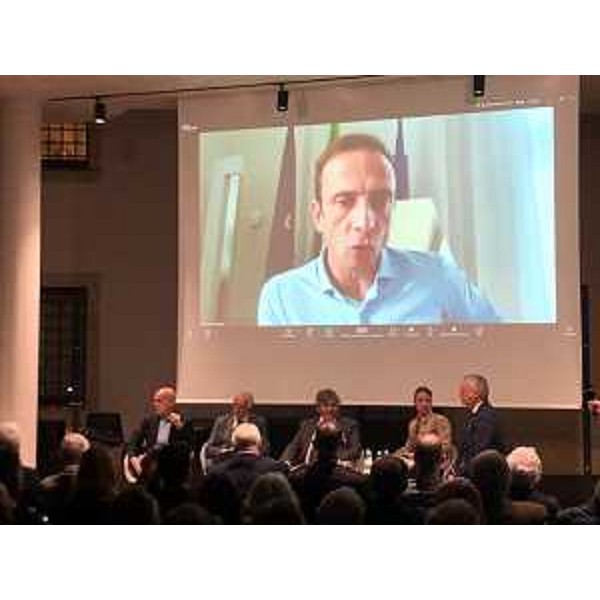 Il governatore Massimiliano Fedriga interviene al convegno organizzato da Confindustria Udine sull'energia nucleare - Il governatore Massimiliano Fedriga interviene al convegno organizzato da Confindustria Udine sull'energia nucleare