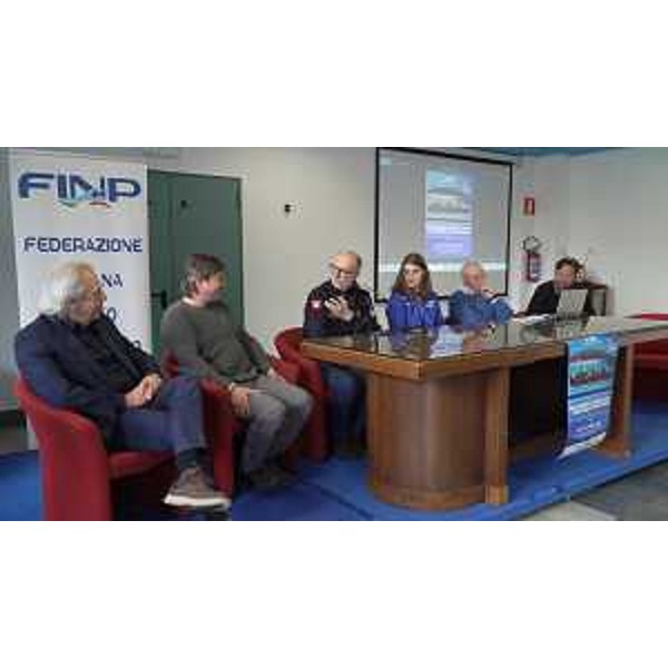 L'assessore regionale alla Salute e politiche sociali Riccardo Riccardi (al centro) alla presentazione della tappa di Coppa del Mondo di nuoto Paralimpico denominata "Para Swimming World Series Lignano Sabbiadoro & Campionati Italiani Assoluti Invernali" - L'assessore regionale alla Salute e politiche sociali Riccardo Riccardi (al centro) alla presentazione della tappa di Coppa del Mondo di nuoto Paralimpico denominata "Para Swimming World Series Lignano Sabbiadoro & Campionati Italiani Assoluti Invernali"