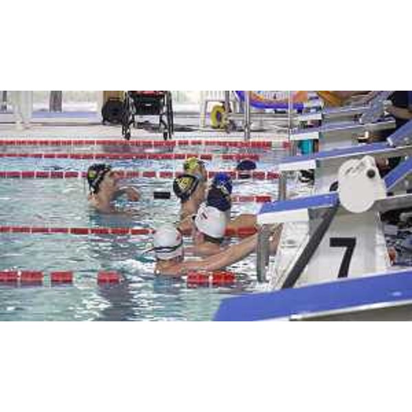 Gli atleti durante le fasi preparatorie della Coppa del Mondo di nuoto Paralimpico - Gli atleti durante le fasi preparatorie della Coppa del Mondo di nuoto Paralimpico