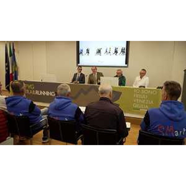Il vice governatore con delega a Cultura e sport Mario Anzil alla presentazione del calendario 2025 di FVG Trail Running Tour - Il vice governatore con delega a Cultura e sport Mario Anzil alla presentazione del calendario 2025 di FVG Trail Running Tour