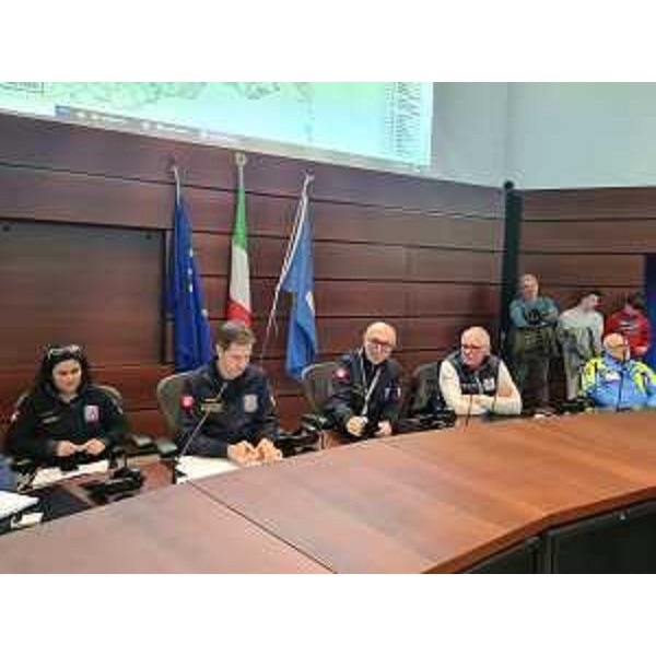 L'assessore Riccardi interviuene alla riunione organizzativa per il Giro d'Italia nella sede della Protezione civile a Palmanova - L'assessore Riccardi interviuene alla riunione organizzativa per il Giro d'Italia nella sede della Protezione civile a Palmanova