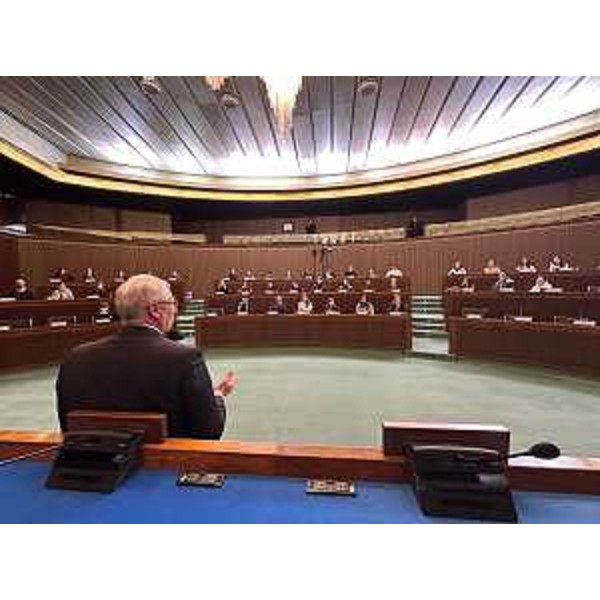 L'aula del Consiglio regionale durante l'intervento del massimo esponente dell'Assemblea legislativa - L'aula del Consiglio regionale durante l'intervento del massimo esponente dell'Assemblea legislativa