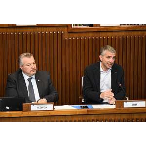 Da sinistra, il presidente Bernardis e l'assessore regionale Pierpaolo Roberti - Da sinistra, il presidente Bernardis e l'assessore regionale Pierpaolo Roberti