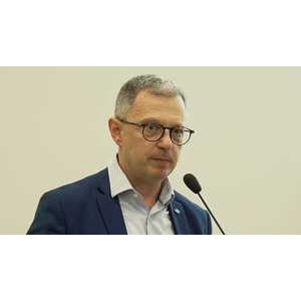 L'assessore Stefano Zannier nel corso del suo intervento - L'assessore Stefano Zannier nel corso del suo intervento