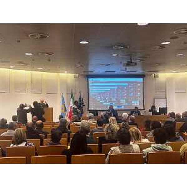 L'assessore Riccardi interviene alla Conferenza dei sindaci al Santa Maria della Misericordia di Udine - L'assessore Riccardi interviene alla Conferenza dei sindaci al Santa Maria della Misericordia di Udine