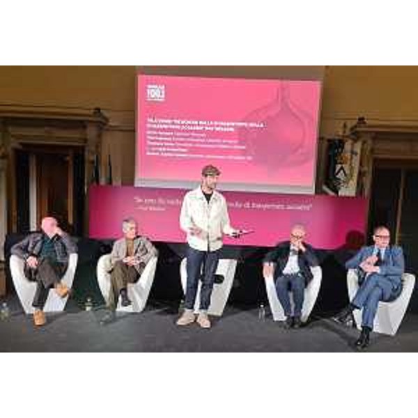 Il simposio organizzato a Udine dell'Associazione del Pignolo del Friuli Venezia Giulia alla presenza dell'assessore regionale Zannier - Il simposio organizzato a Udine dell'Associazione del Pignolo del Friuli Venezia Giulia alla presenza dell'assessore regionale Zannier