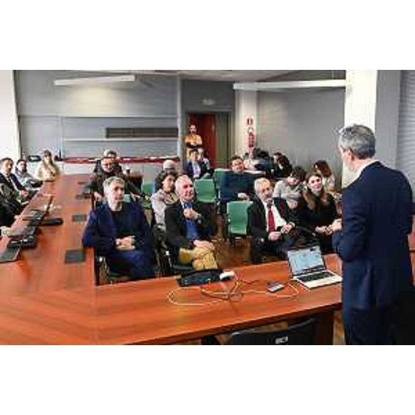 Un momento della visita della VI Commissione alla Sissa - Un momento della visita della VI Commissione alla Sissa