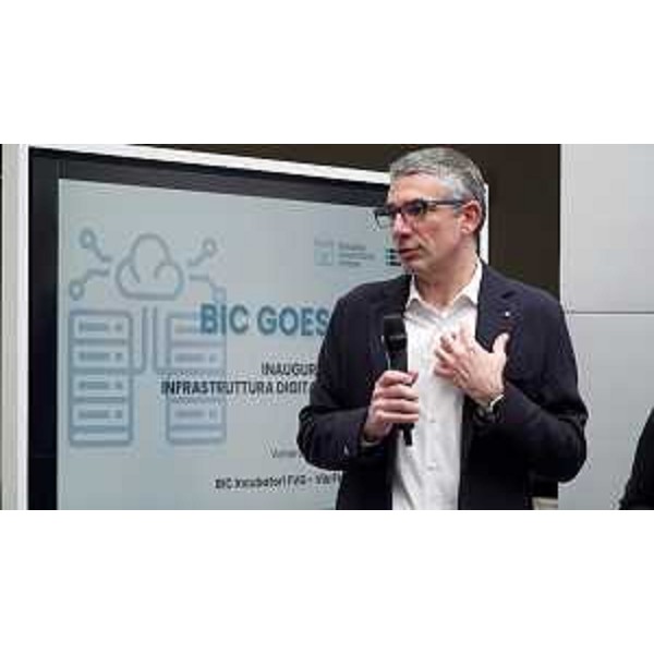 L'assessore Roberti all'inaugurazione del nuovo Data center di Bic incubatori a Trieste - L'assessore Roberti all'inaugurazione del nuovo Data center di Bic incubatori a Trieste
