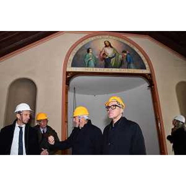 Il sopralluogo della Giunta nel cantiere dell'intervento di recupero di Villa Russiz - Il sopralluogo della Giunta nel cantiere dell'intervento di recupero di Villa Russiz