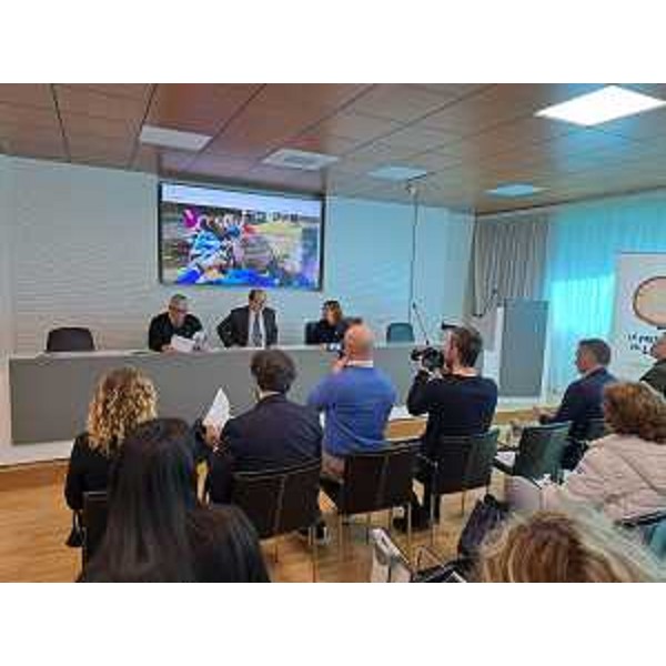 Il vicegovernatore Anzil alla presentazione de "La memoria del legno" - Il vicegovernatore Anzil alla presentazione de "La memoria del legno"